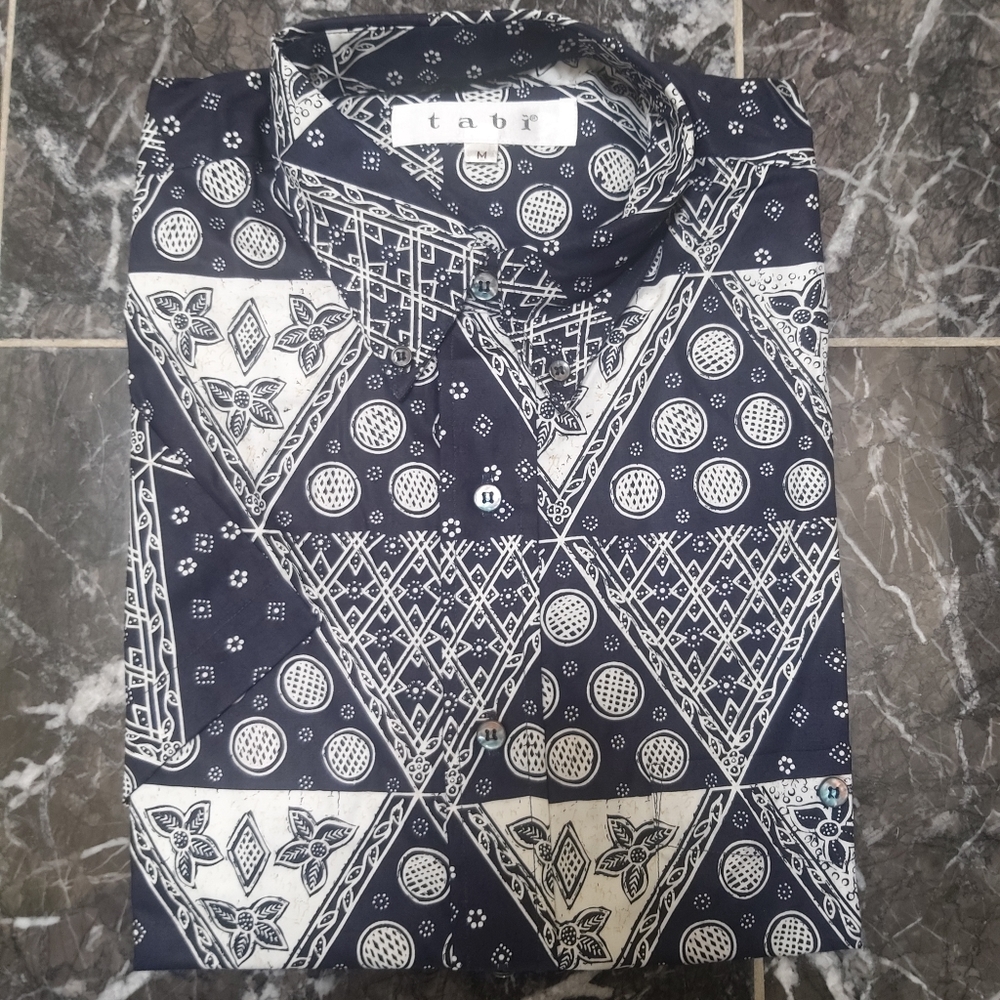 💚 2/$35 NWT Tabi long sleeve dress shirt - navy white print